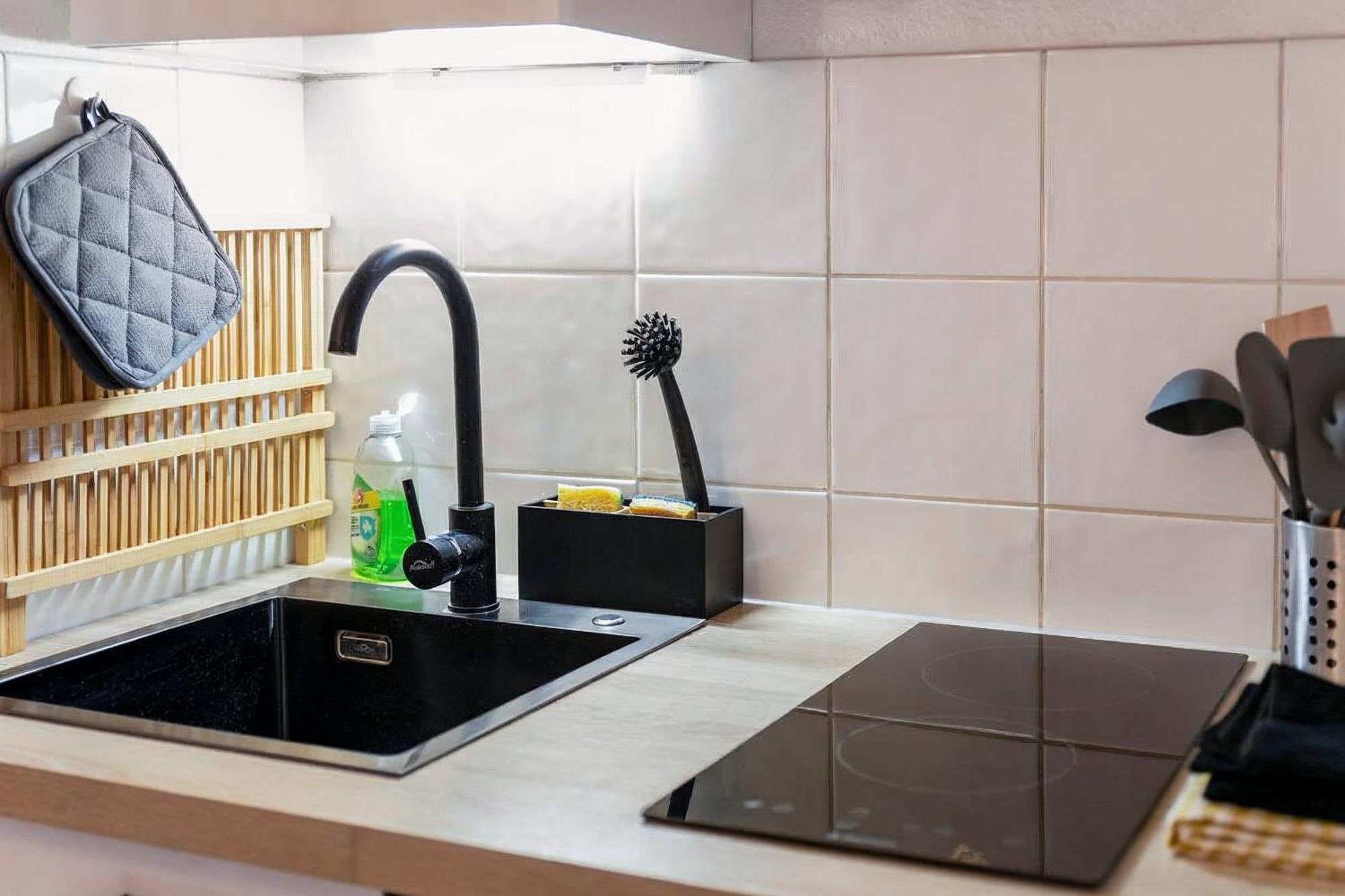 Superbe Appartement - Parking Gratuit - 4 Personnes 尚贝里 外观 照片
