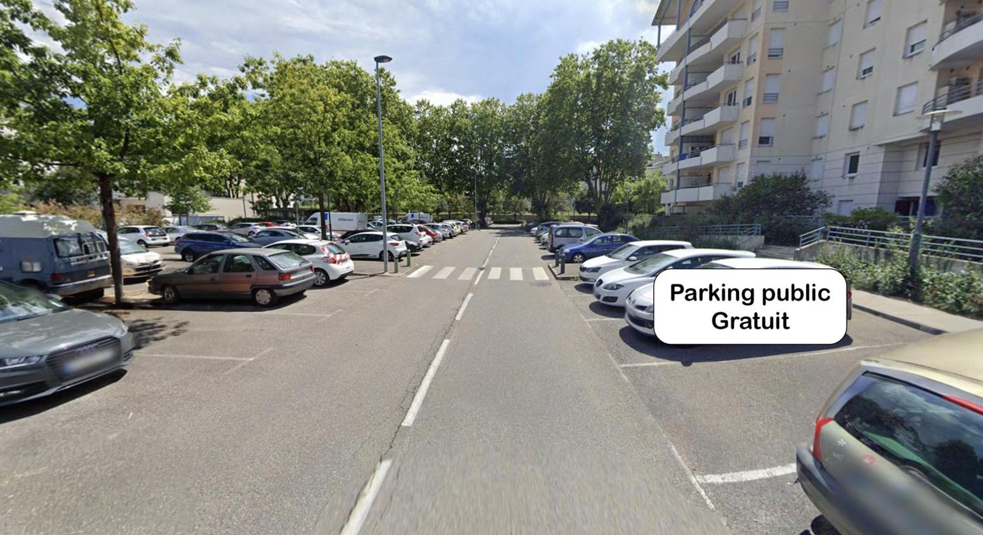 Superbe Appartement - Parking Gratuit - 4 Personnes 尚贝里 外观 照片